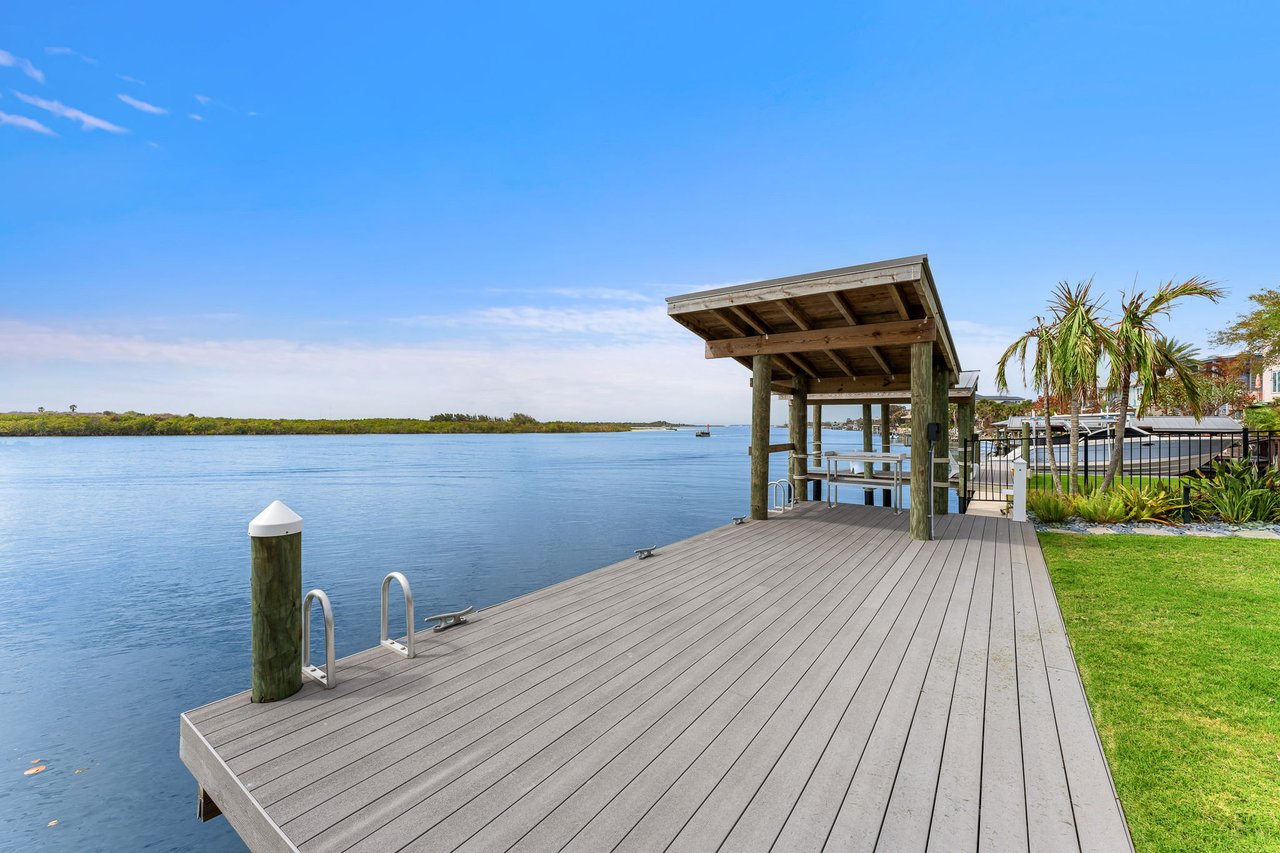 1194 N Peninsula Ave New Smyrna Beach, FL 32169