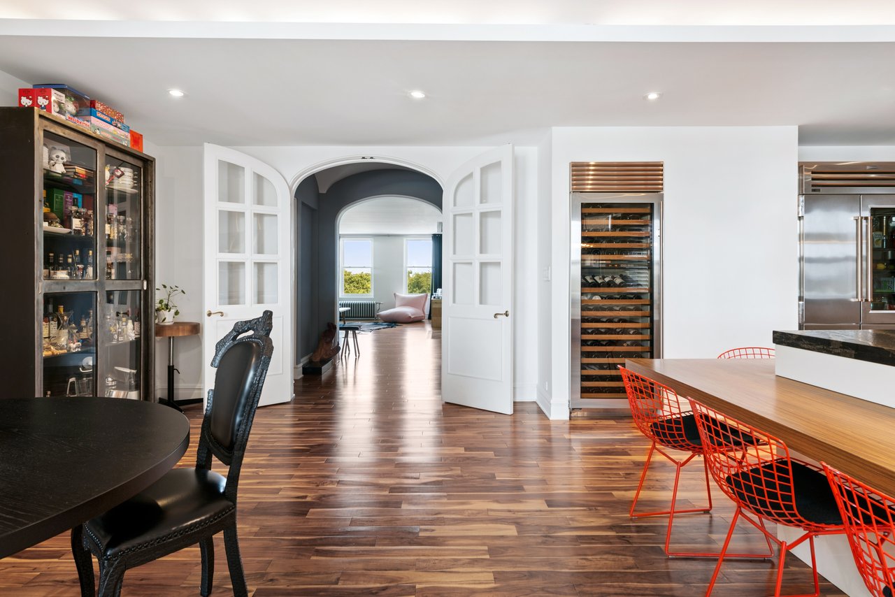 3500 North Lake Shore Drive 6D 