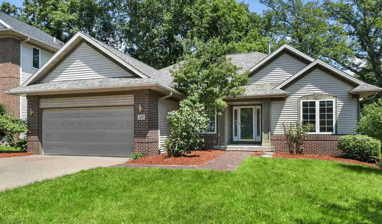 125 E Dovetail Dr