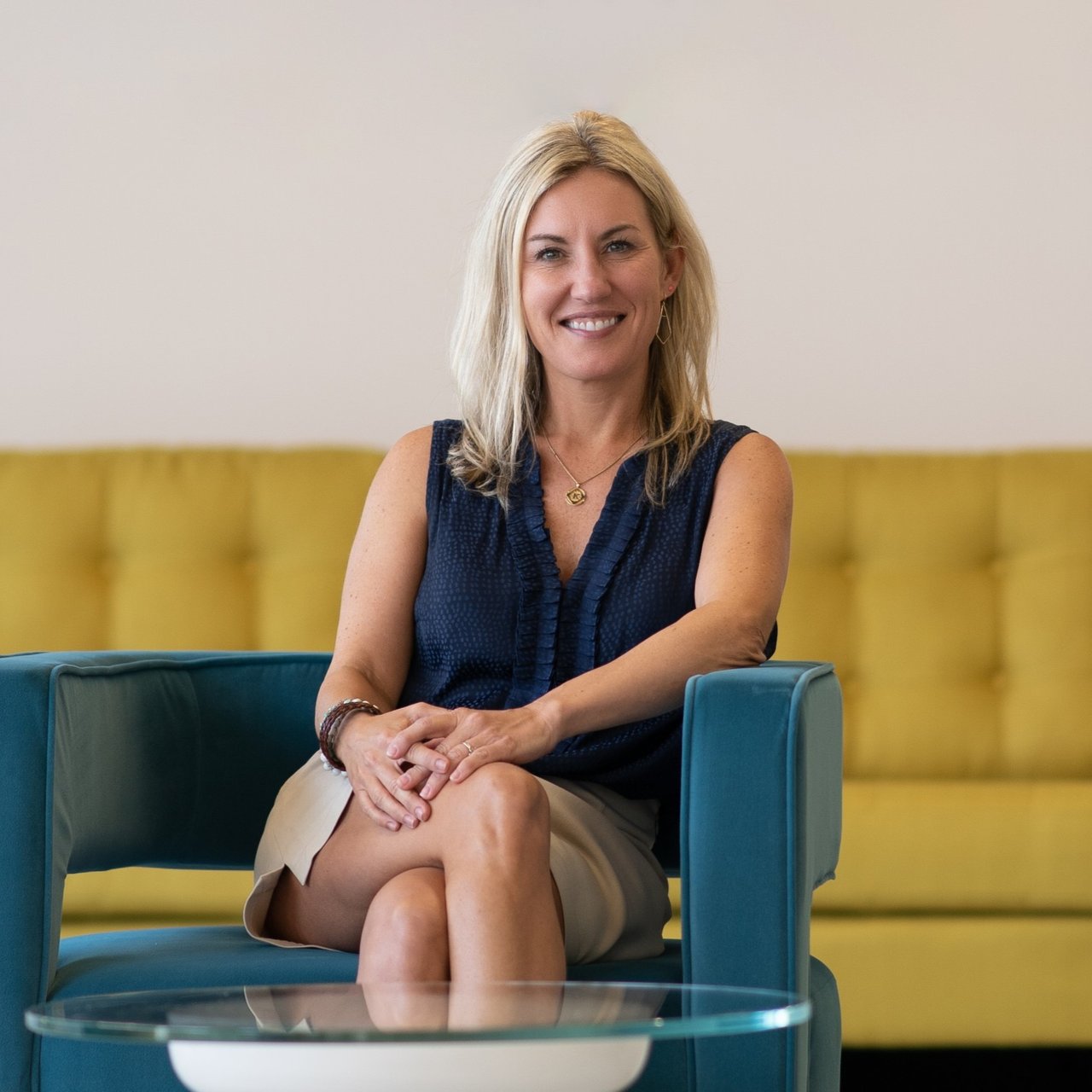 Kelly Calabria Lake Oswego, OR Real Estate Agent Headshot