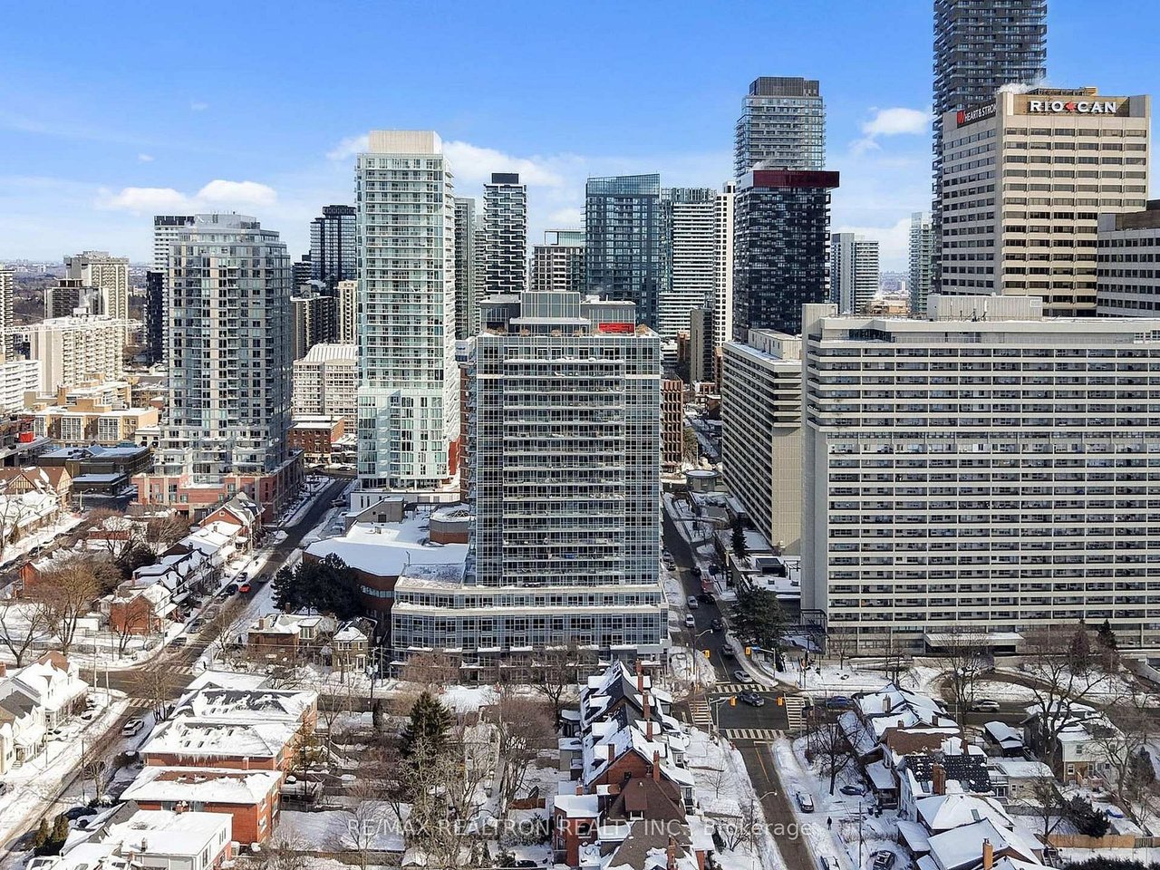 PENTHOUSE ON ENGLINGTON CROSSTOWN LRT