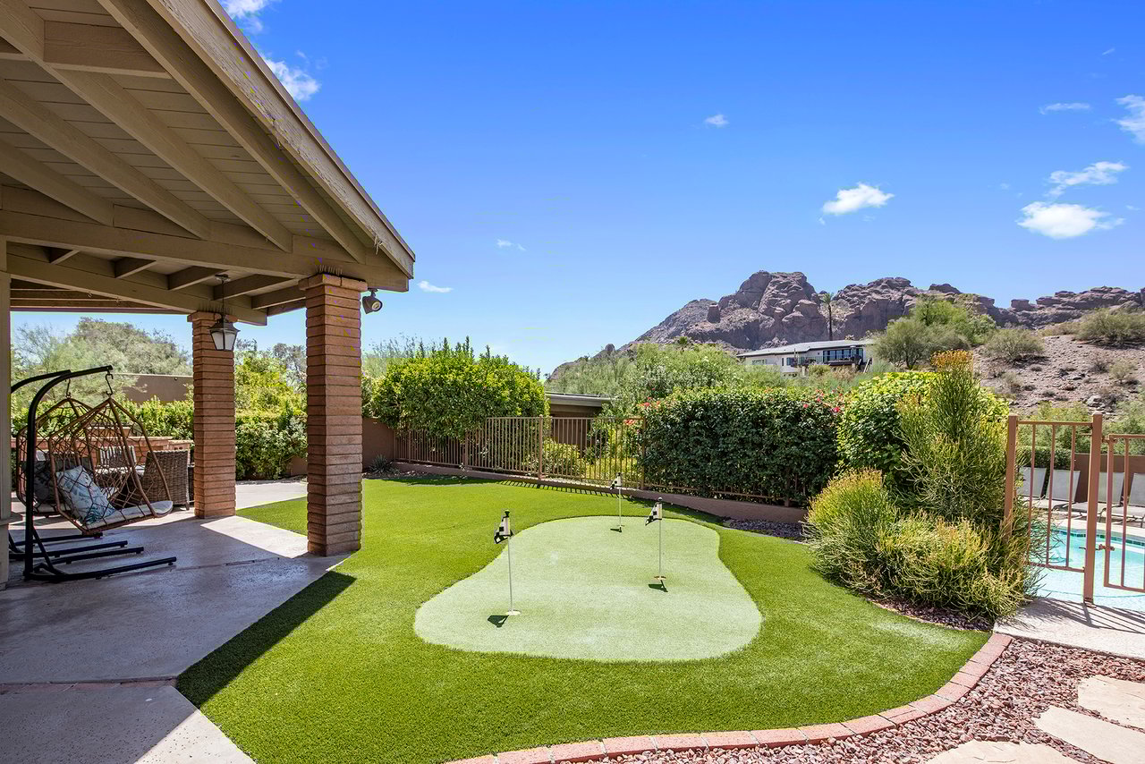 4737 E Valley Vista Lane
