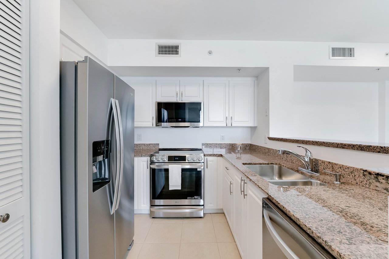 Yacht Club at Portofino Condo for Sale | Unit 1209 | South of Fifth