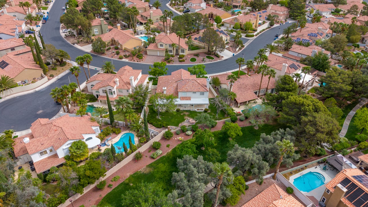 9437 Churchill Downs Dr