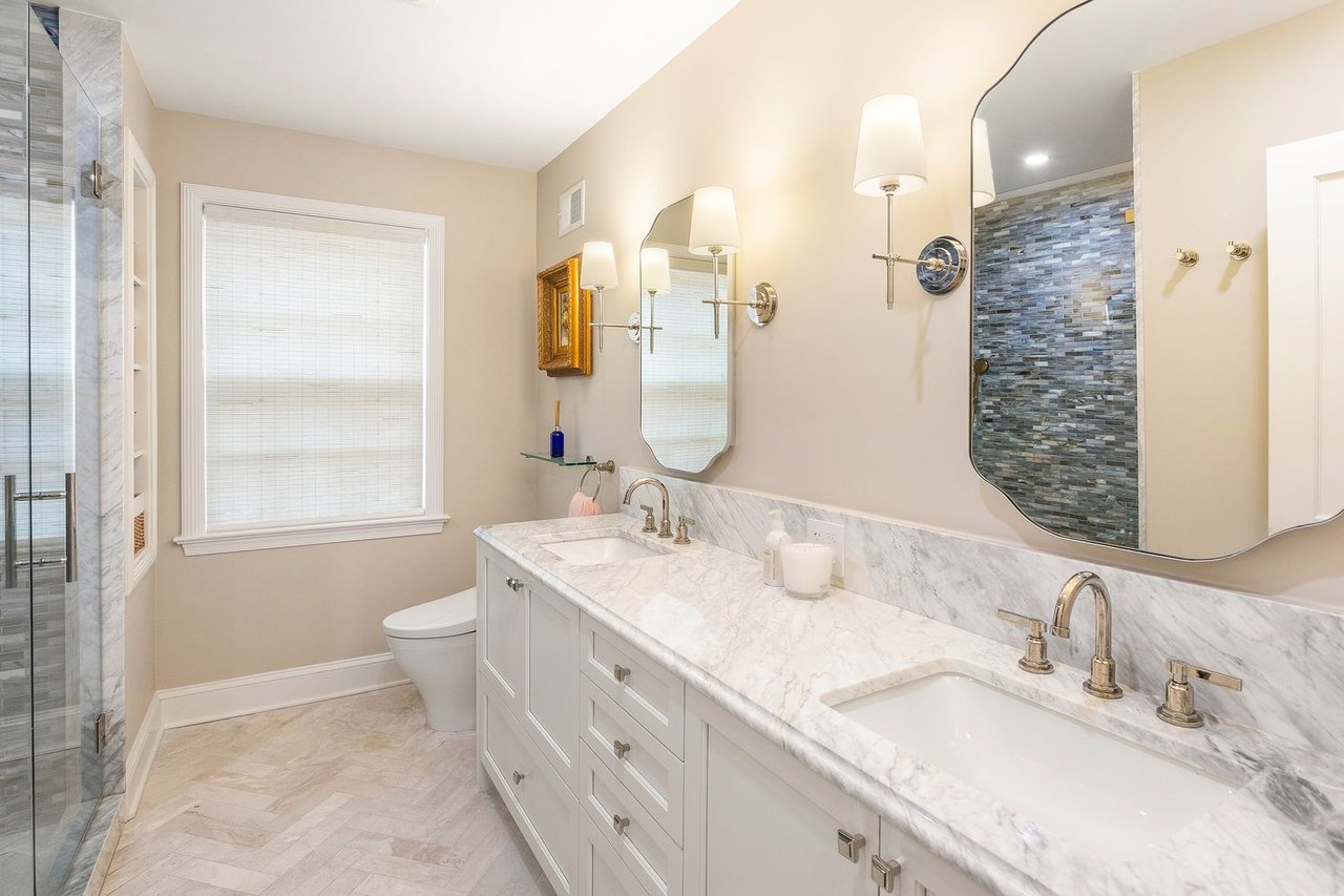 3323 Reservoir Rd NW