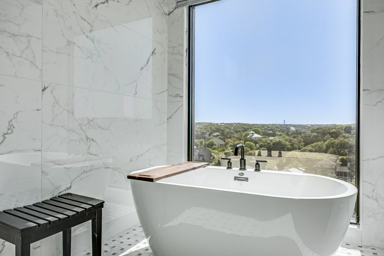 3138 Chisholm Trail