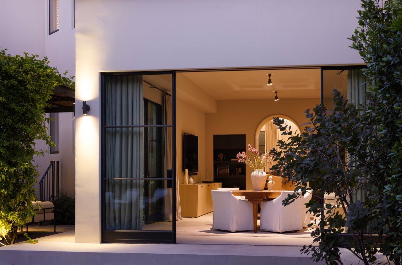 2401 Nottingham Ave, Los Feliz