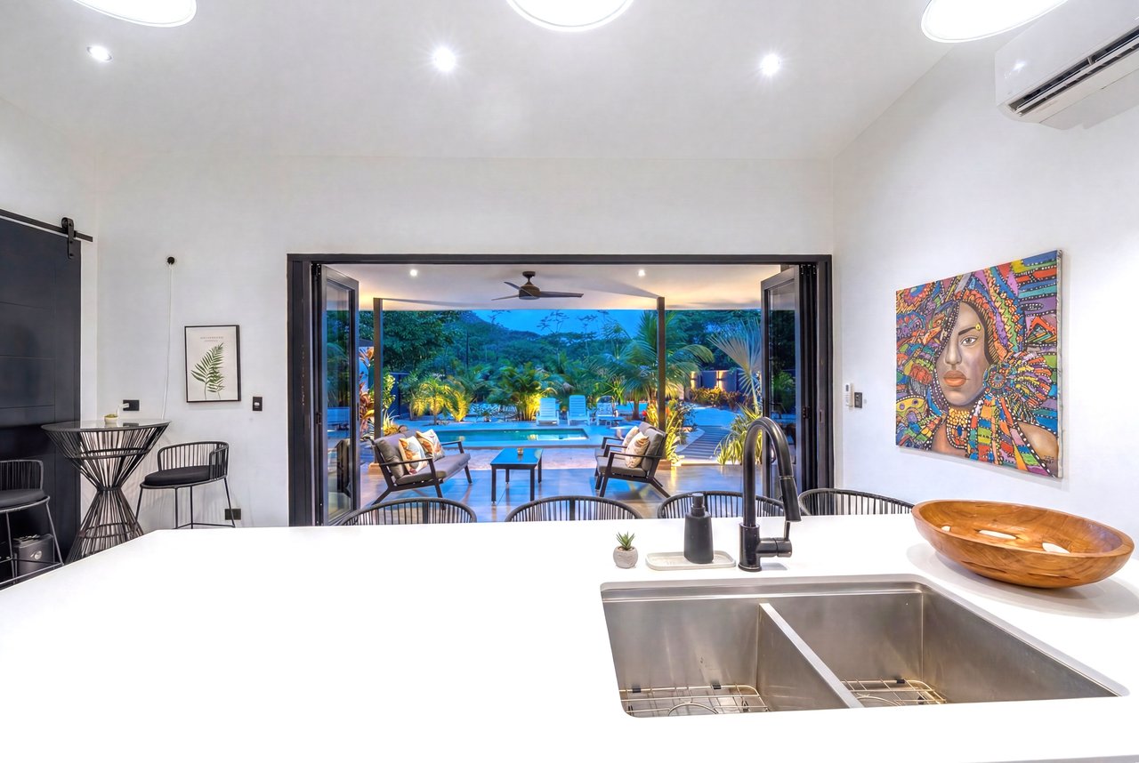 Casa Lubos - Playa Grande - 3 Minutes to Beach