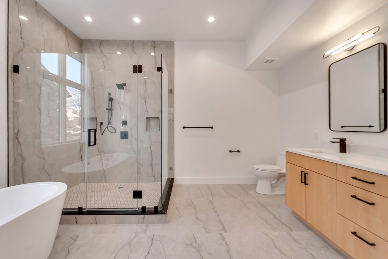 432 Stillwell Avenue B