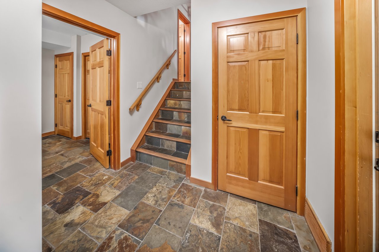 813 5th Street Unit: 4