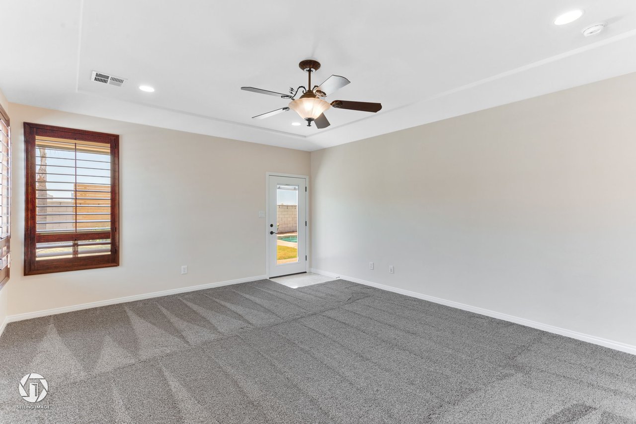 14201 Santa Fe Ct