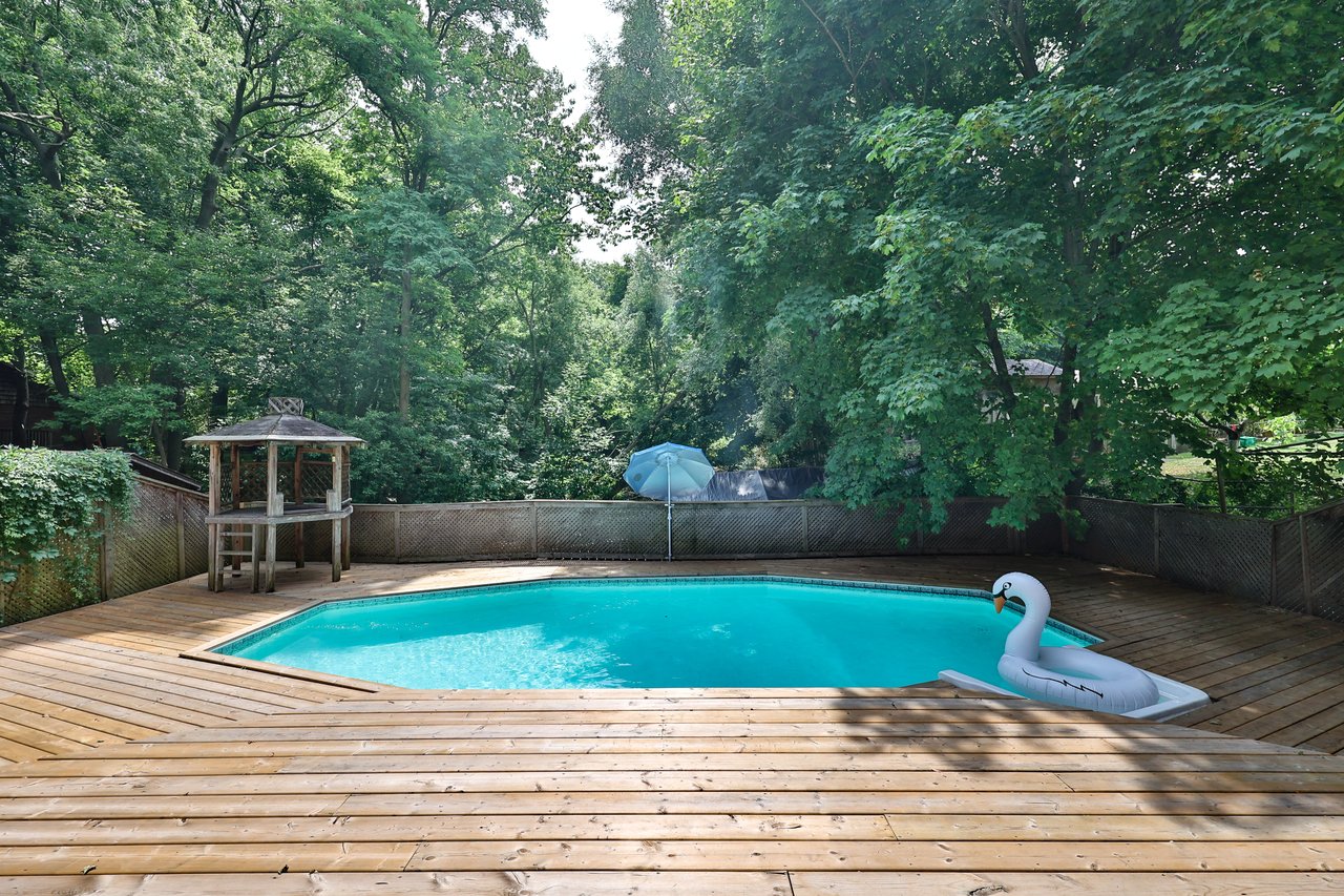 78 West River Street, Oakville