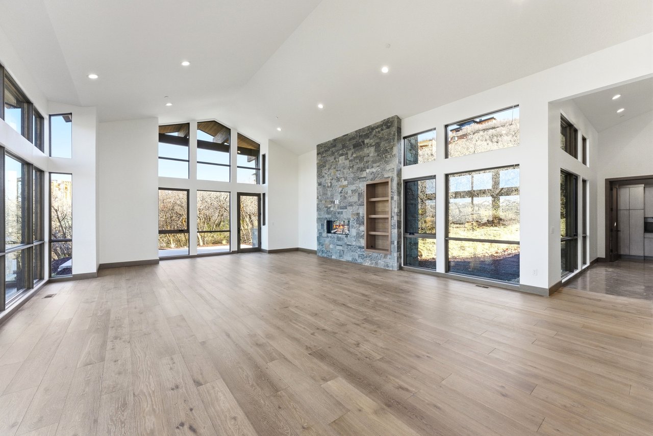 11004 N Wrangler Circle
