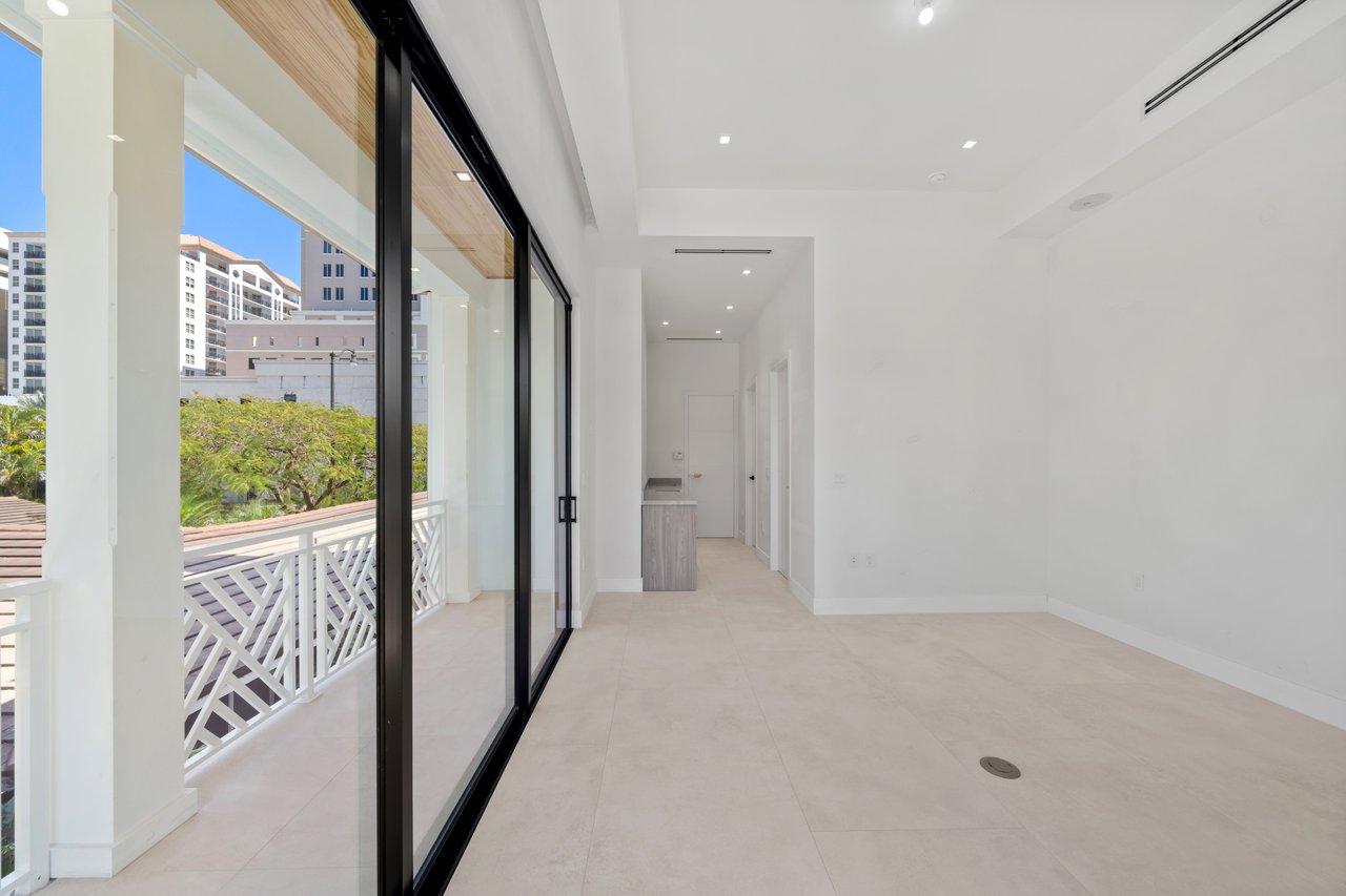 2710 S Le Jeune Road