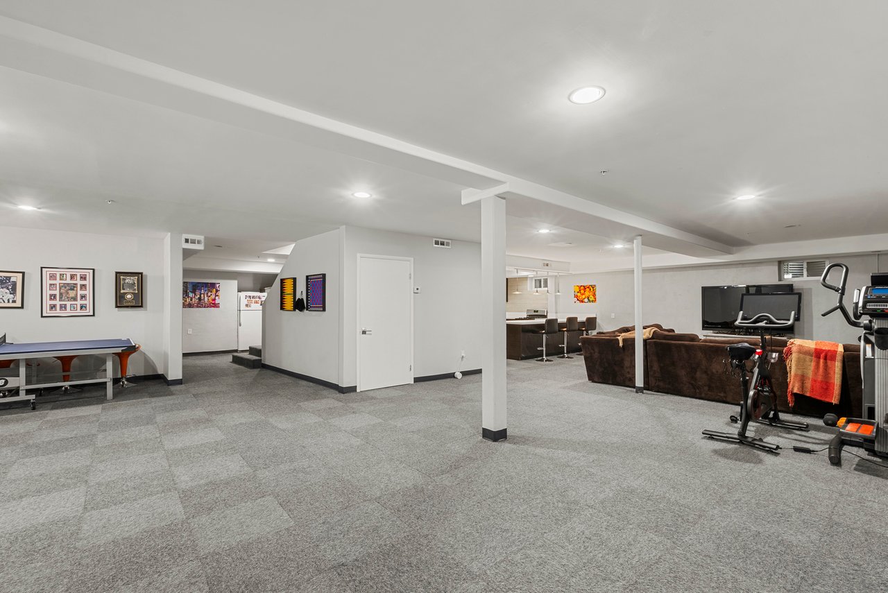 9313 Bolton Rd, Beverlywood Vicinity