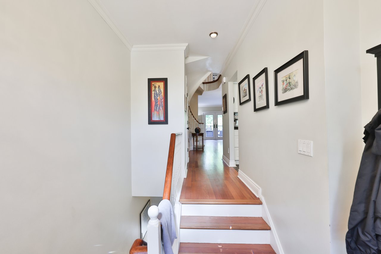 68 Tradewind Drive, Oakville