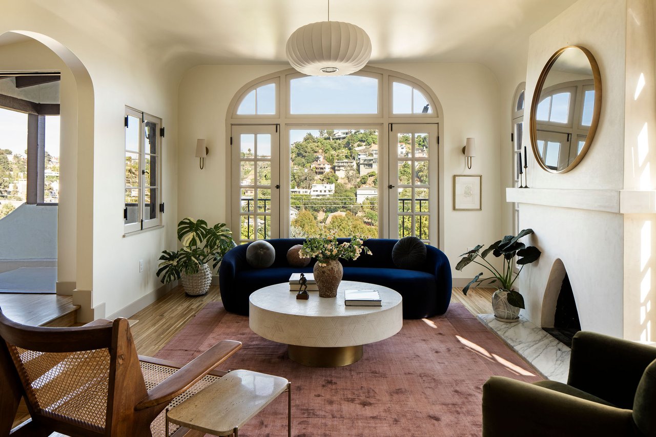 Vacant Trophy Silverlake Triplex With Reservoir Views