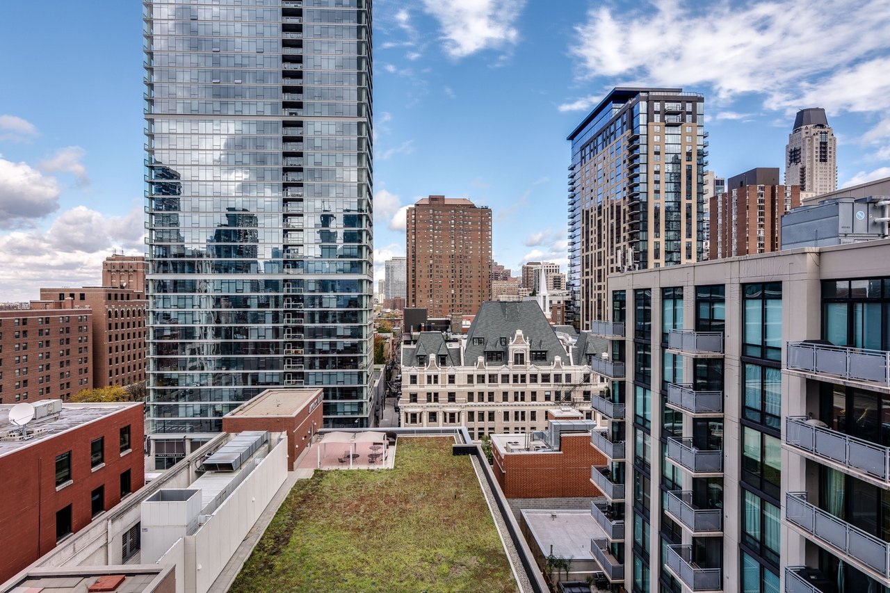 110 West Superior Street 1004