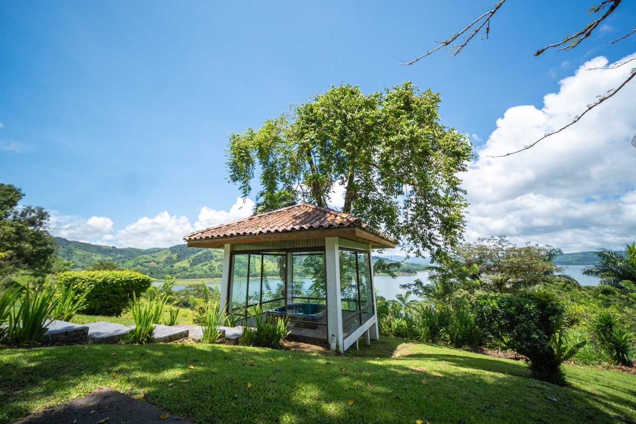 Rio Chiquito Ranch & Villas | 143-Hectare Ranch Estate with Villas, Forest & Full Infrastructure in Tilarán, Costa Rica