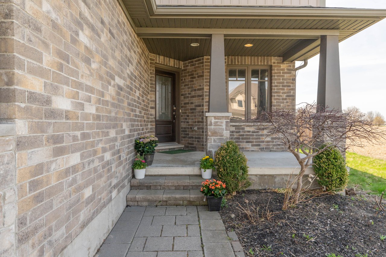 1537 Blackwell Boulevard London Ontario - Presented by The Gunn Real Estate Group  