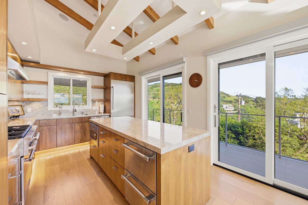 27008 Old Chimney Rd