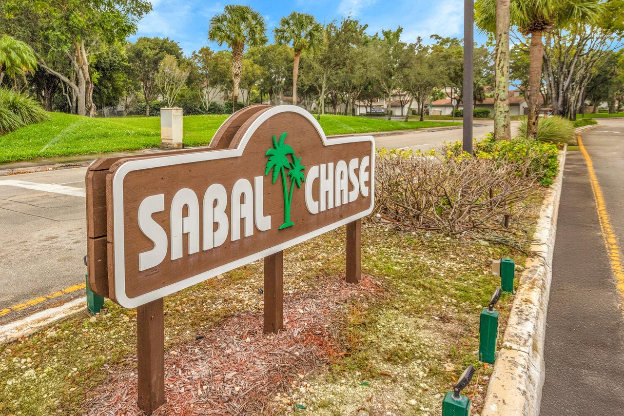 Spacious Living on a Private Cul-de-Sac