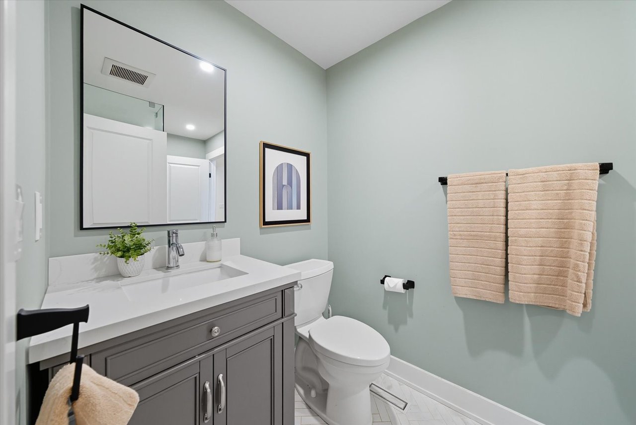 11 Avondale Cres 