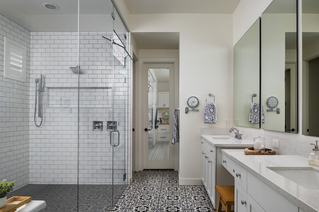 3548 E BLOOMFIELD Parkway