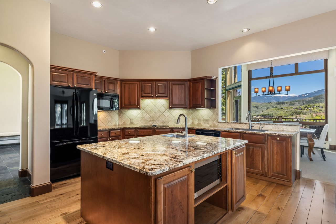167 Saddle Ridge Loop