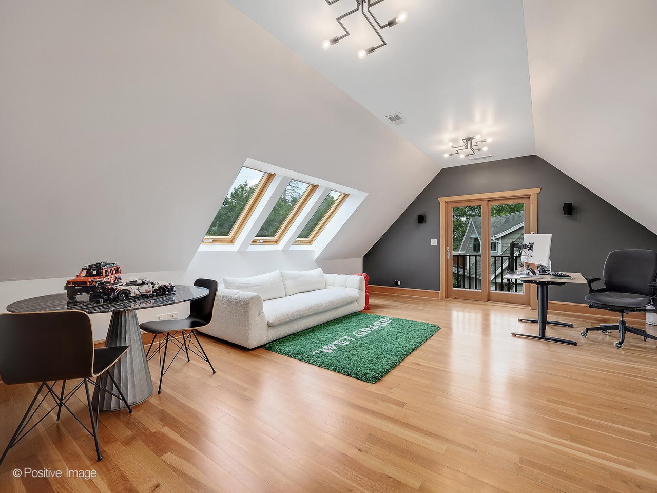 1040 S Edgewood