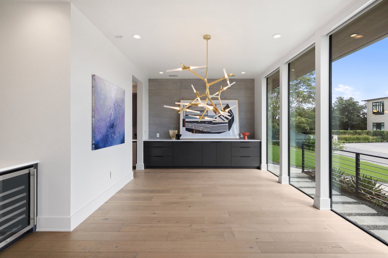 4811 Timberline Drive