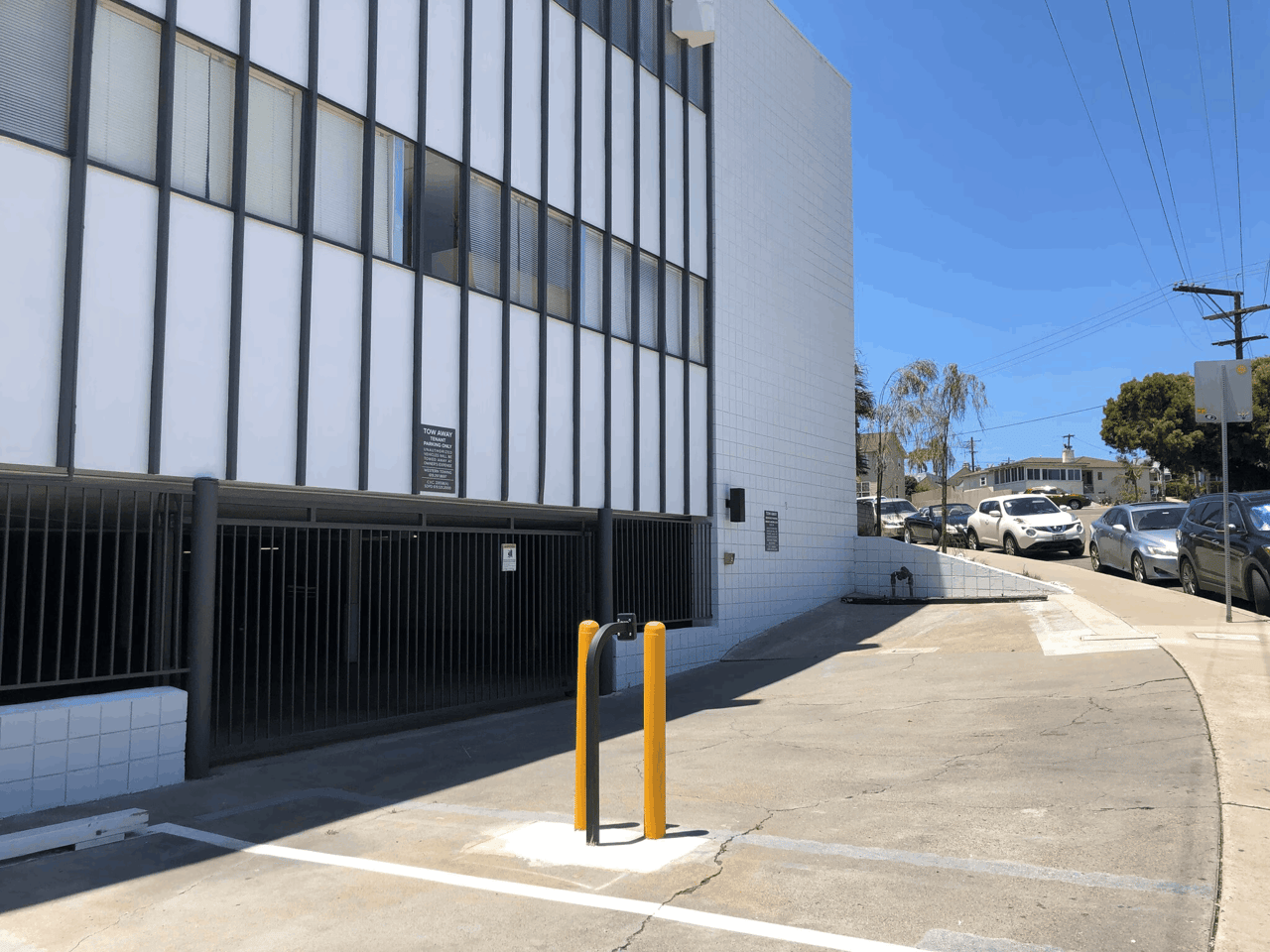 3065 Rosecrans Pl - Loma Starr