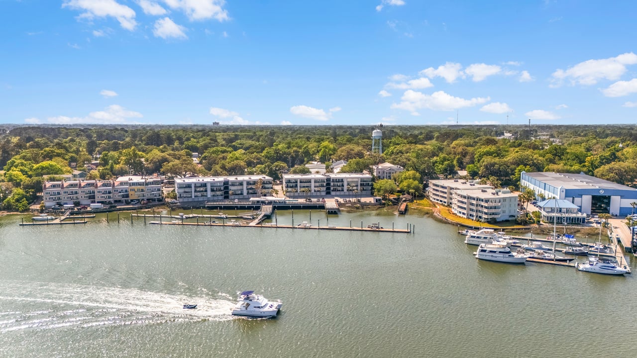2902 River Drive B-301