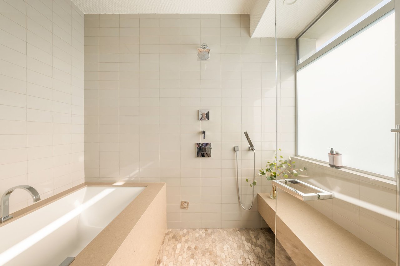 2413 Wilson Ave, Venice 