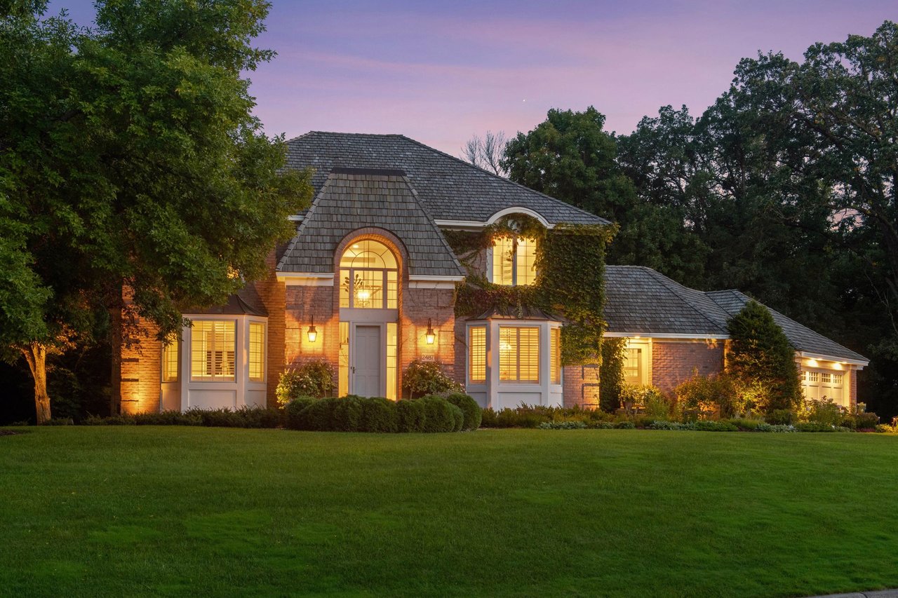 2487 Crowne Hill Road, Minnetonka