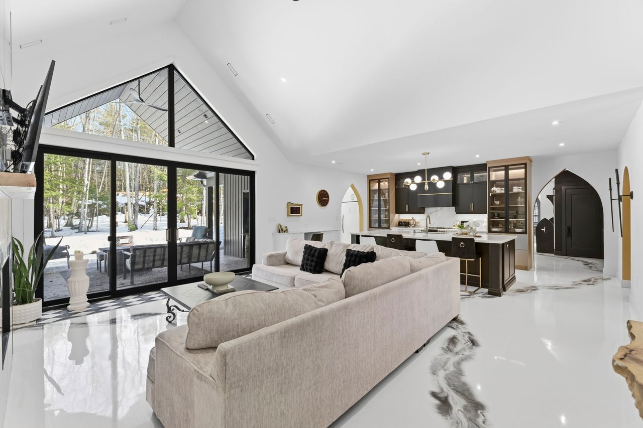 1017 Davis Drive, Gravenhurst