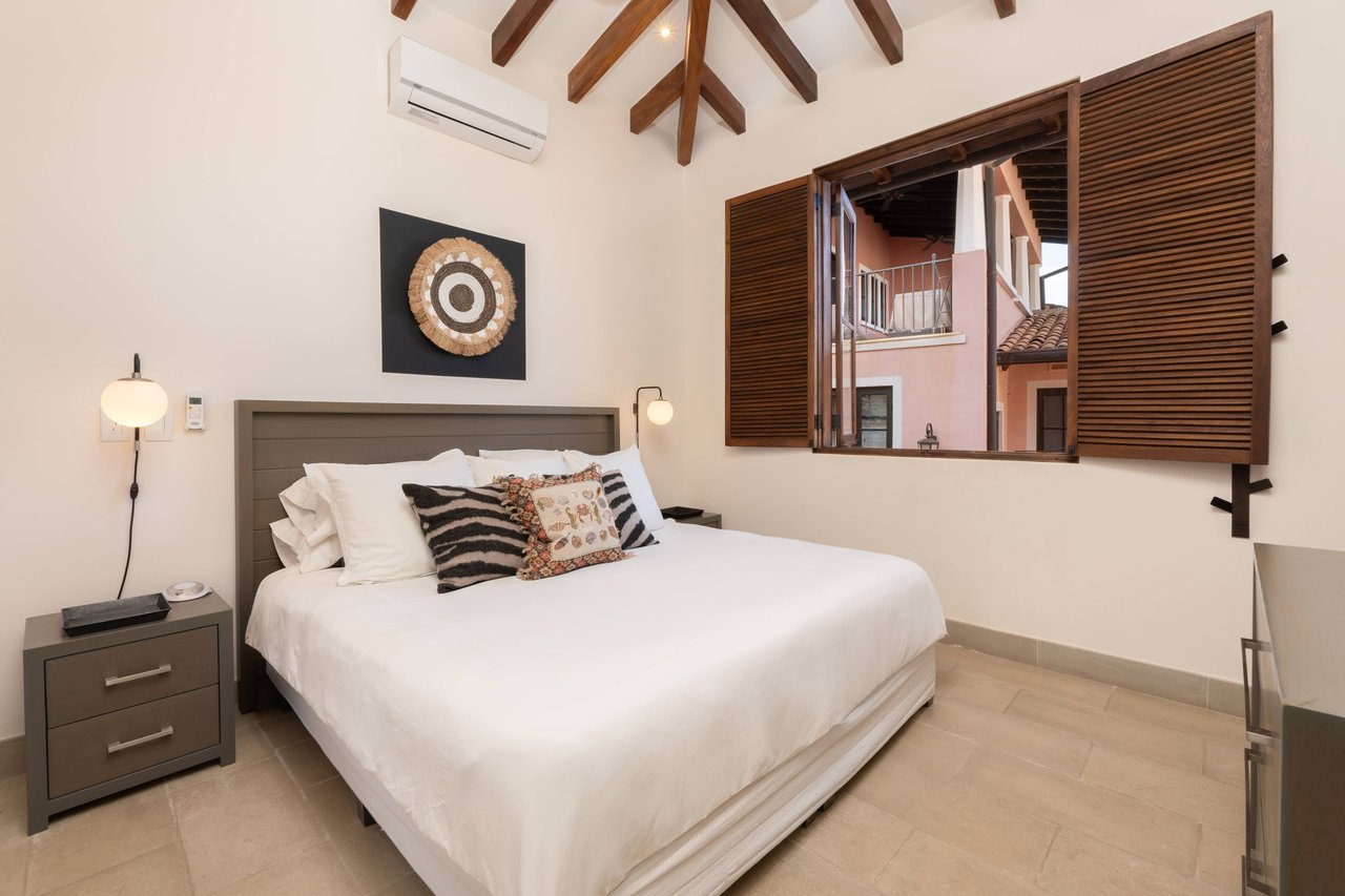 14A Avenida La Antigua | Spacious Coastal Residence Steps from the Beach in Las Catalinas