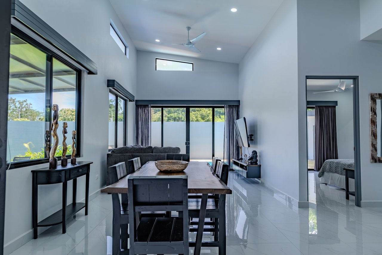 Modern 3-Bed, 3-Bath Home with Pool in Uvita – Walk to Town | Jardines del Sol