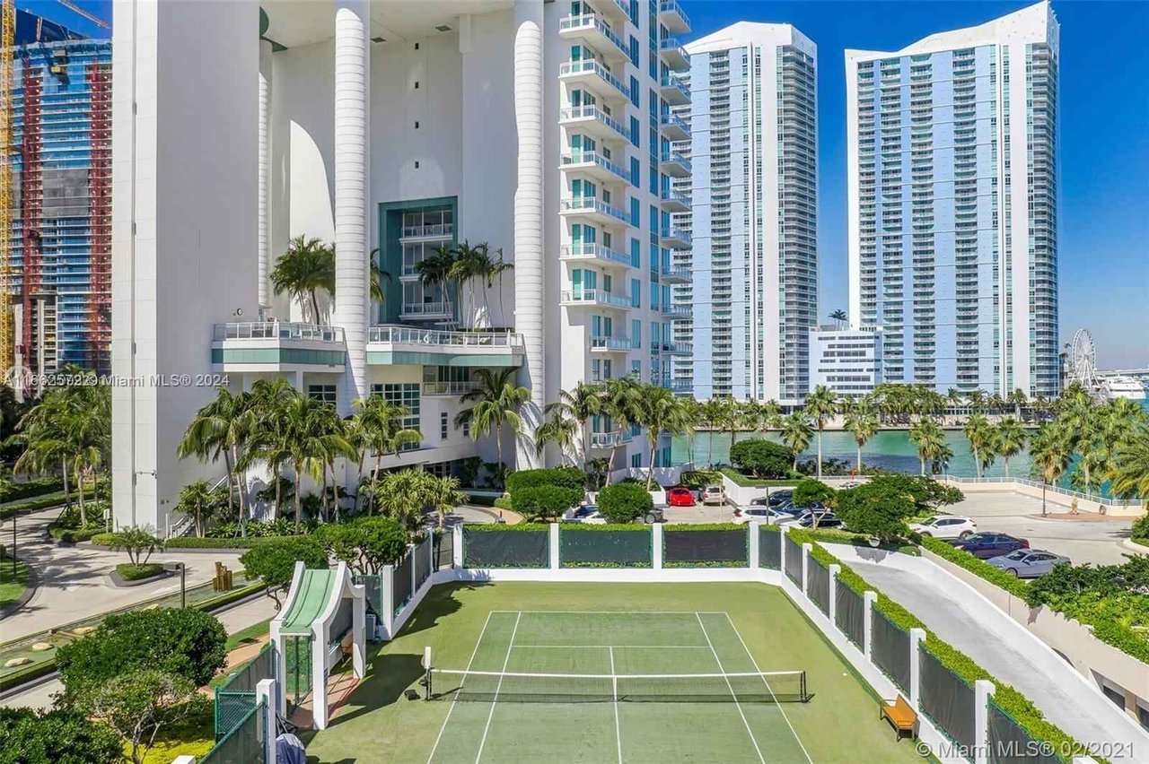 900 Brickell Key Blvd Unit PH3401