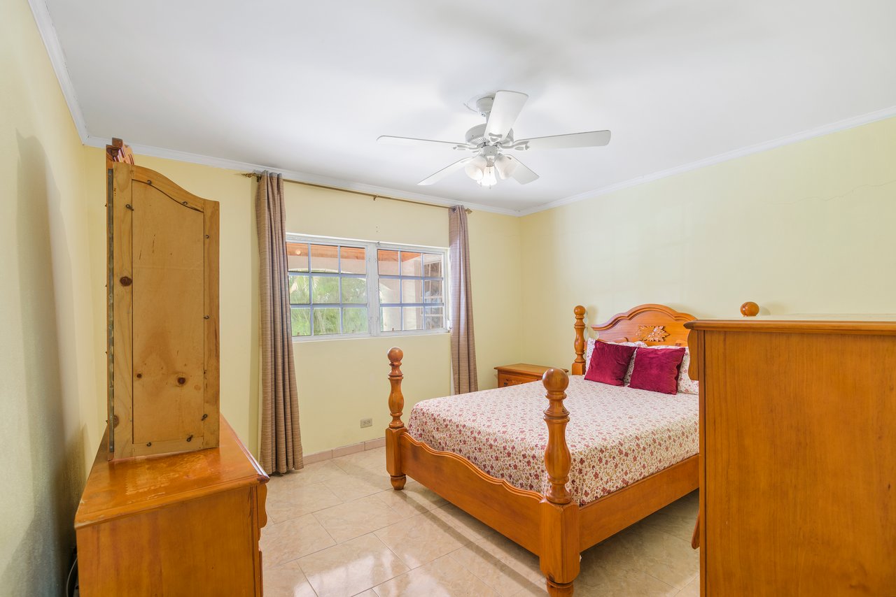 Royal Valley’s Duplex Residence