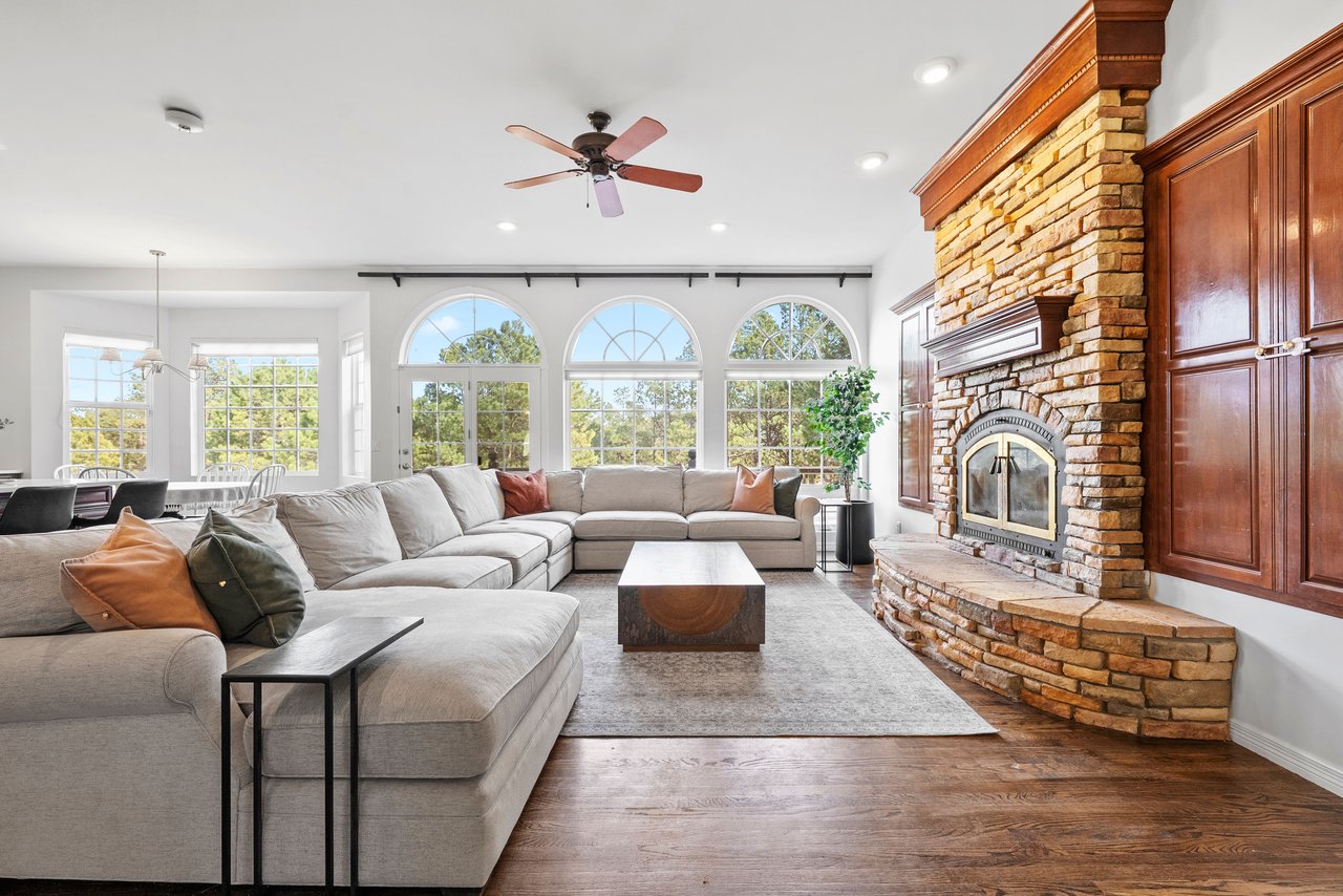 17521 Abert Ridge View