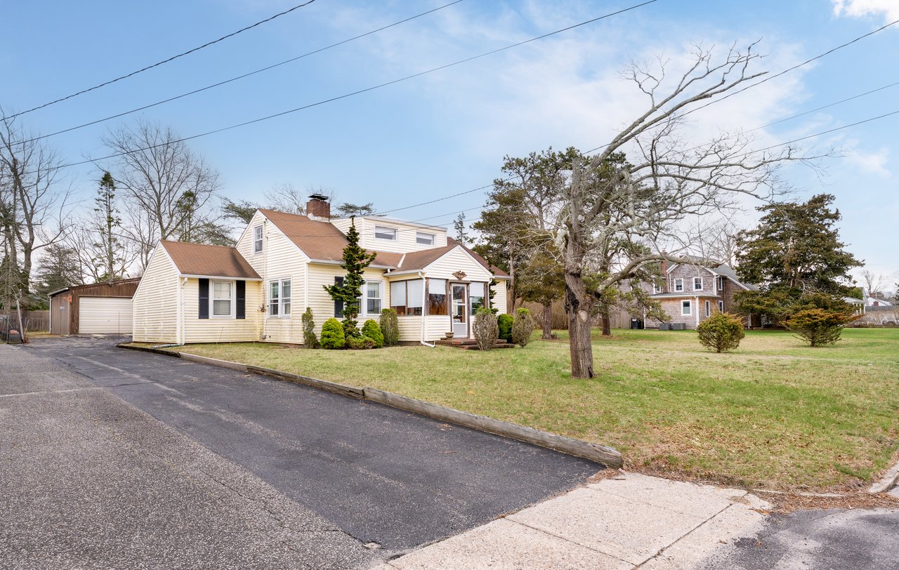 12 Bishop Avenue