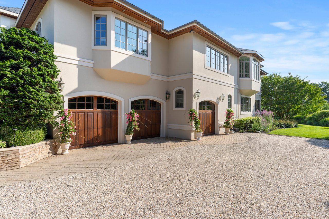 Ondine: An Extraordinary Mecox Bay Waterfront Estate
