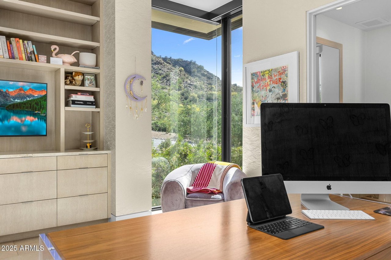 6149 E INDIAN BEND Road