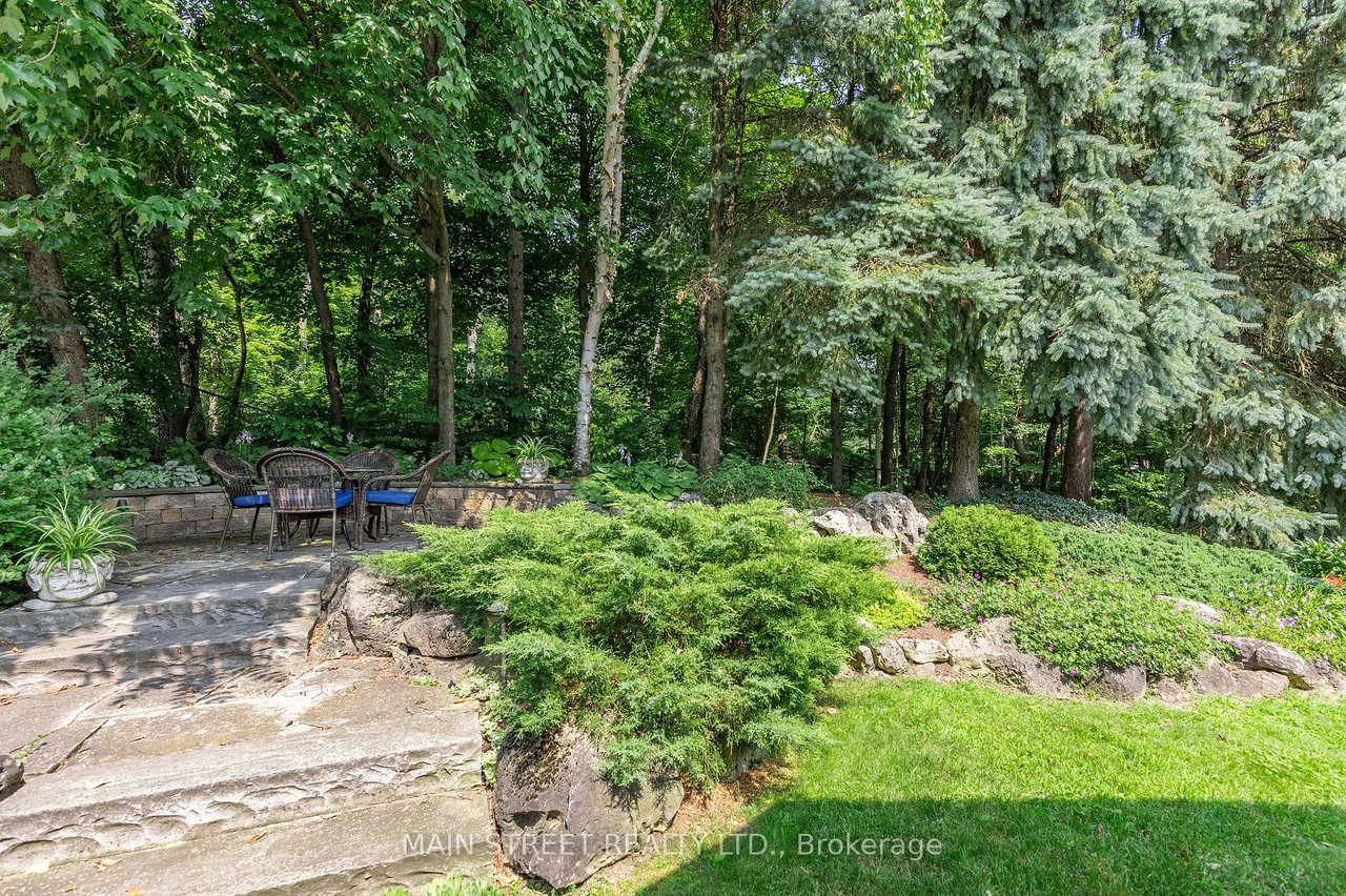 120 Willow Farm Lane, Aurora