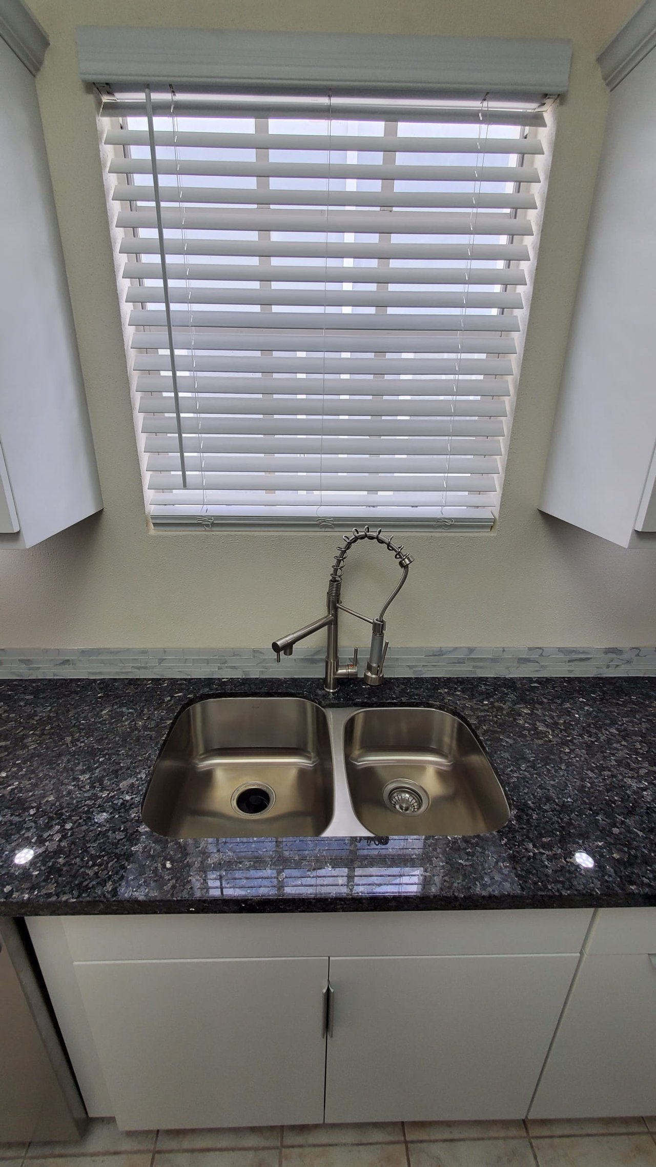 Sandyport | Expansive View Home 