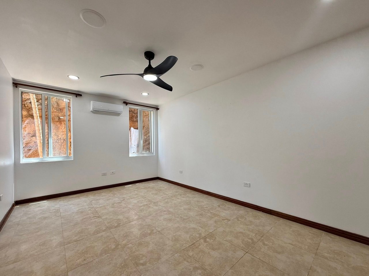 1123 Mount Healthy 2 Bedroom Apartment