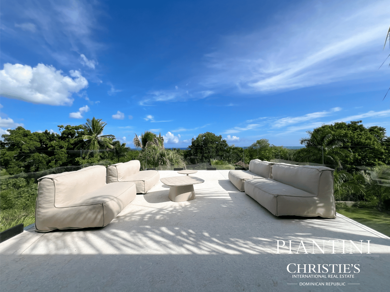 Villa Barranca, Casa de Campo