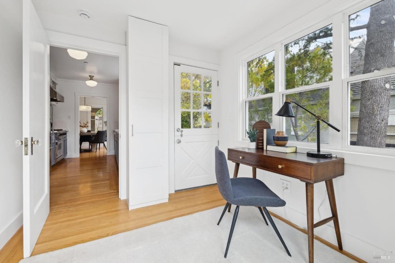 27 Rutherford Ave