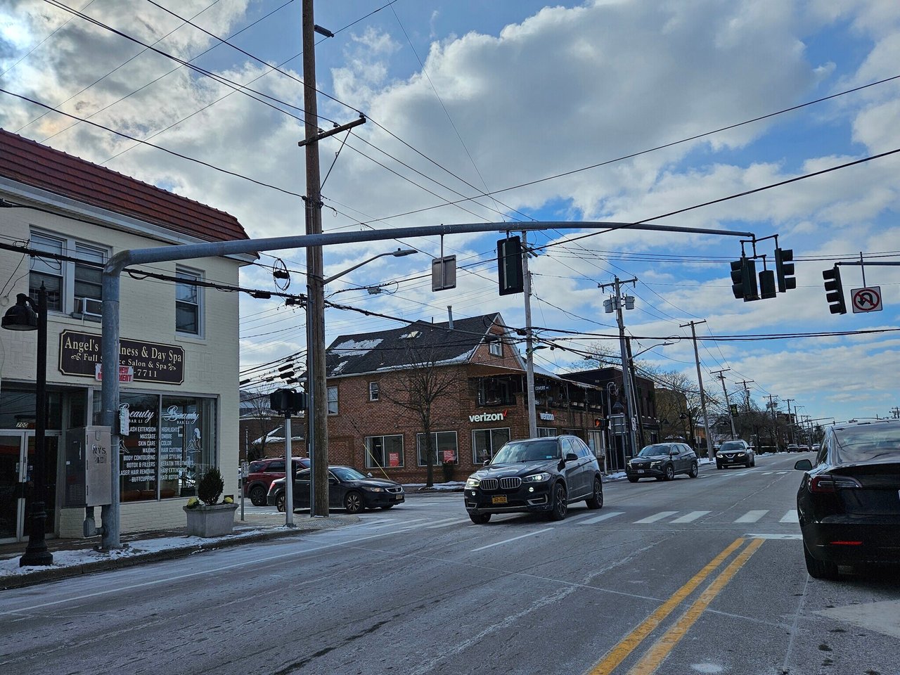 612 Jericho Tpke